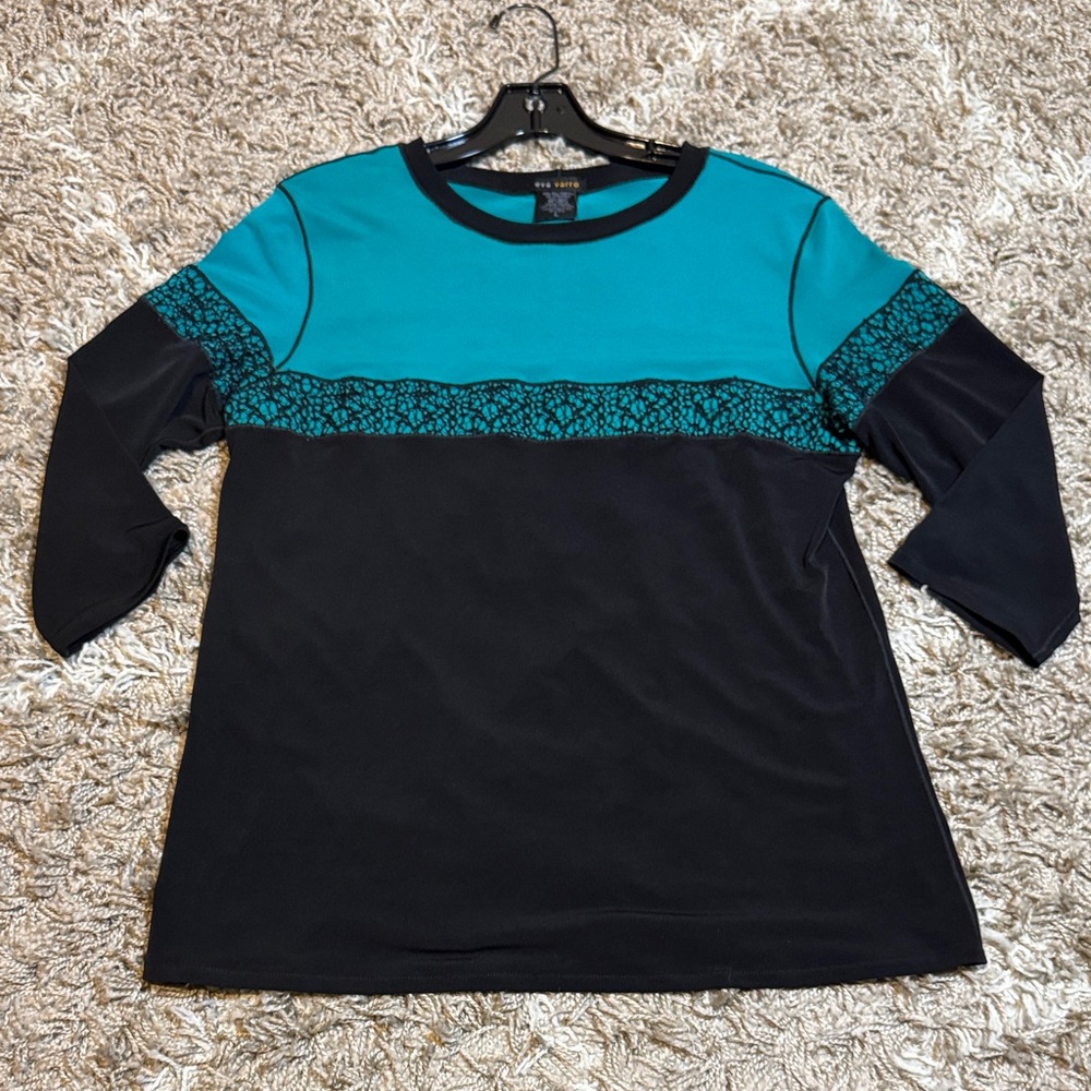 NWT Eva Varro 3/4 Sleeve Contrast Top Teal & Black Lace - Picture 8 of 8